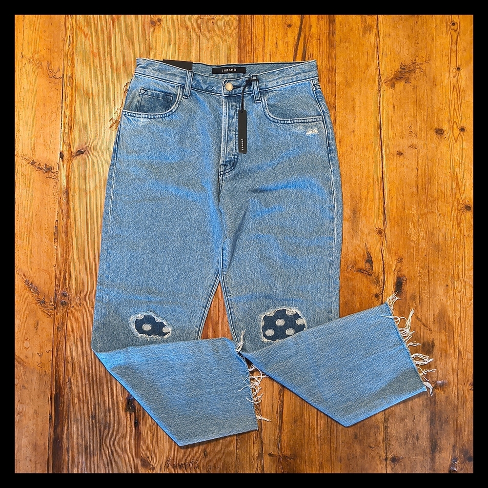 🆕️ ✨️J Brand Wynne Size 28 Stone Wash Denim Jeans